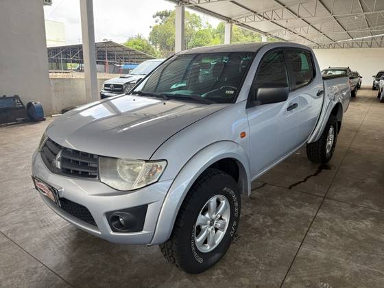 MITSUBISHI L200 TRITON 2.4 HLS 4X2 CD 16V FLEX 4P MANUAL